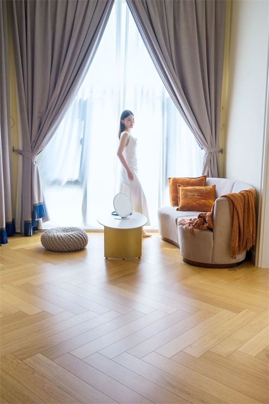 Room Tour|一線臨湖庭院，高階生活的藝術(shù)想象 image1
