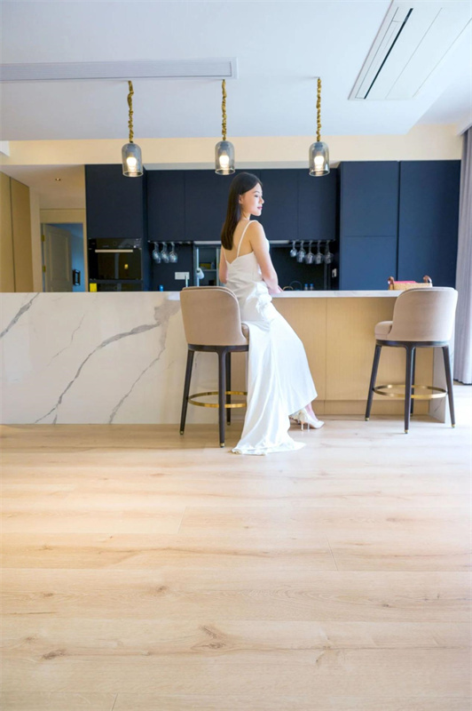 Room Tour|一線臨湖庭院，高階生活的藝術(shù)想象 image7